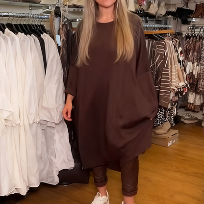 Isabelle™ – Losse Top & Effen Broek Tweedelige Set